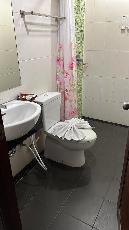 The Prisha Inn Patong Bagian luar foto