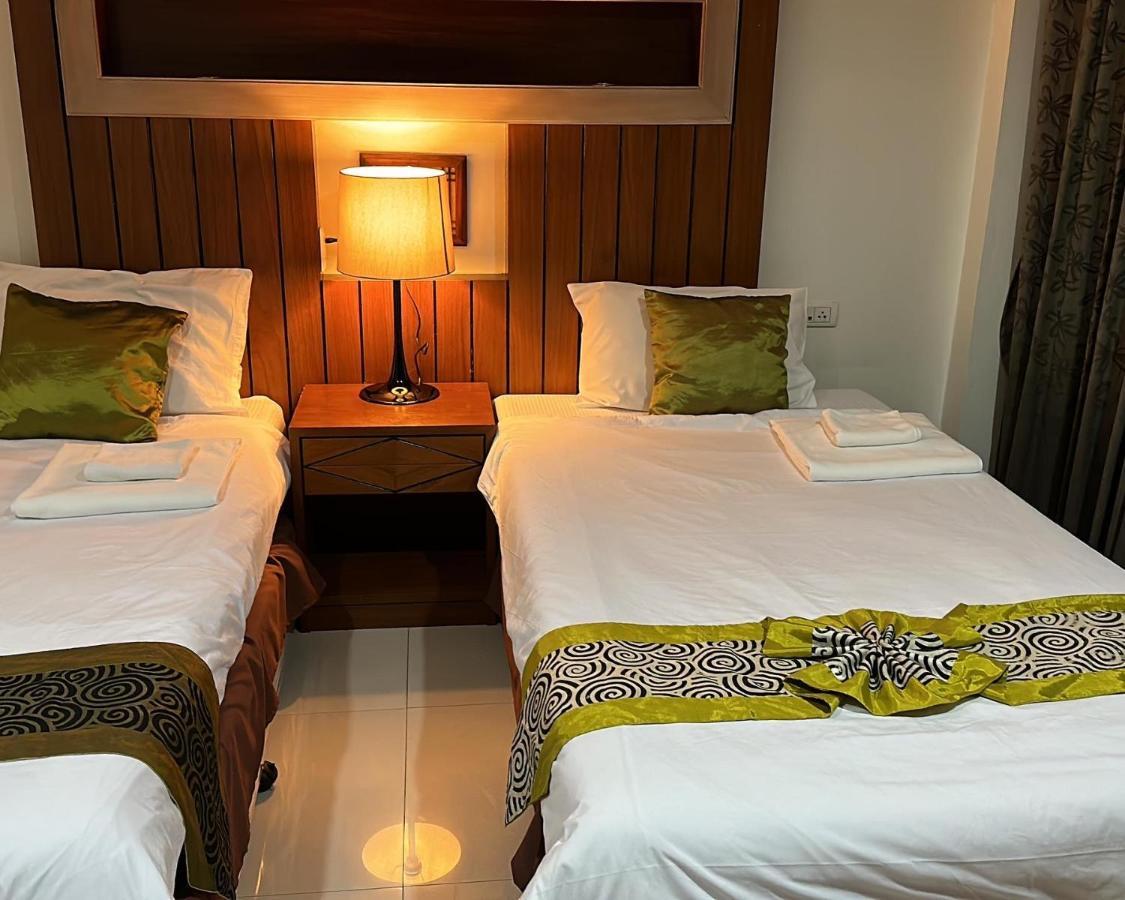 The Prisha Inn Patong Bagian luar foto